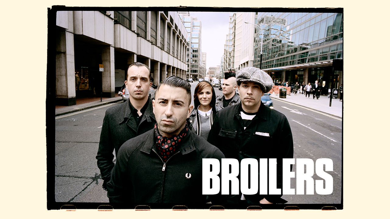 Broilers - our new endorser talked about Facebook & Co. - König & Meyer